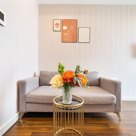 Rem Rivergate Garden Pool Signature - Free 4G Sim For 3 Nights Booking TP. Hồ Chí Minh Ngoại thất bức ảnh